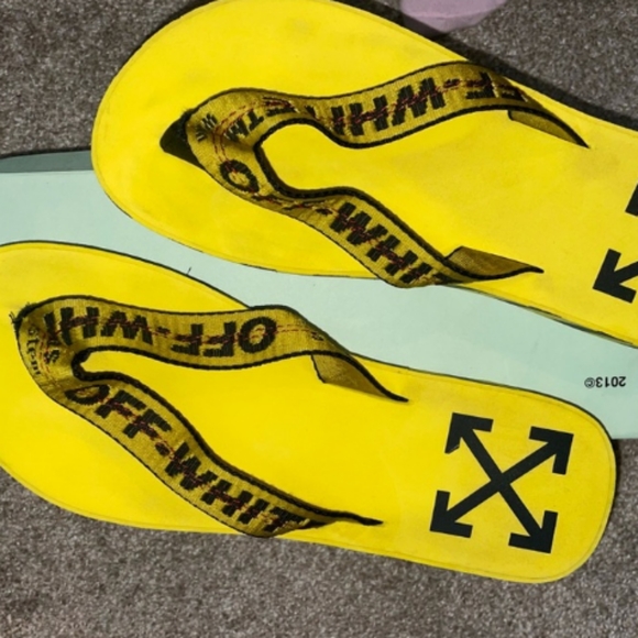 Off white logo flip flops - Picture 2 of 13